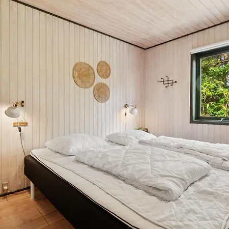 Ellinor - 300m From The Sea By Interhome Feriehus Neksø